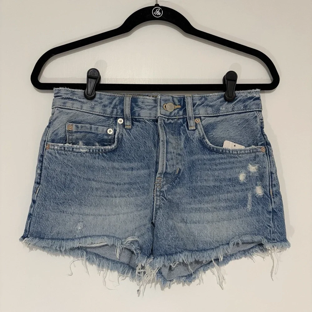 NWT Button Fly Distressed Women's Denim Jean Shorts The Free People 25 Festival